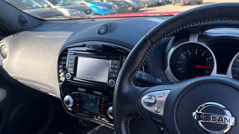 Nissan Juke 1.2 DiG-T Tekna 5dr Petrol Hatchback